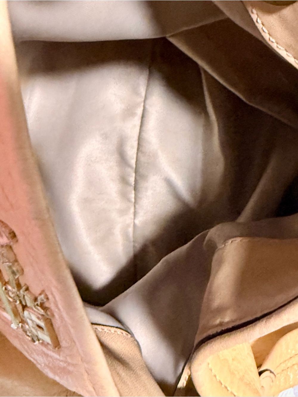 Coach Vintage, Madison pale Yellow Pebbled Leather Hippie Tote Shoulder Bag. - Picture 8 of 11